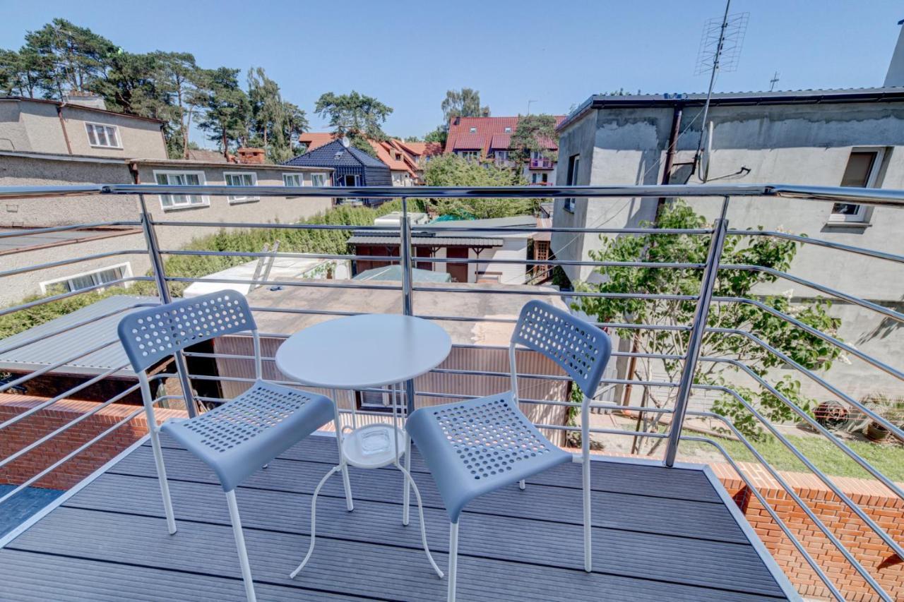 Pod Winogronem - Apartamenty Z Basenem I Wyzywieniem Pobierowo Esterno foto