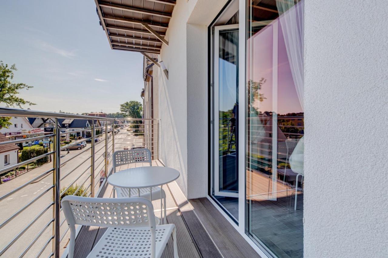 Pod Winogronem - Apartamenty Z Basenem I Wyzywieniem Pobierowo Esterno foto