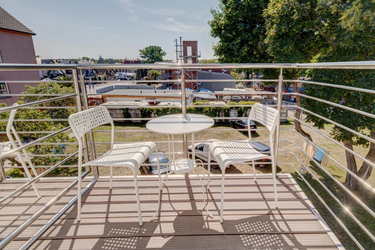 Pod Winogronem - Apartamenty Z Basenem I Wyzywieniem Pobierowo Esterno foto
