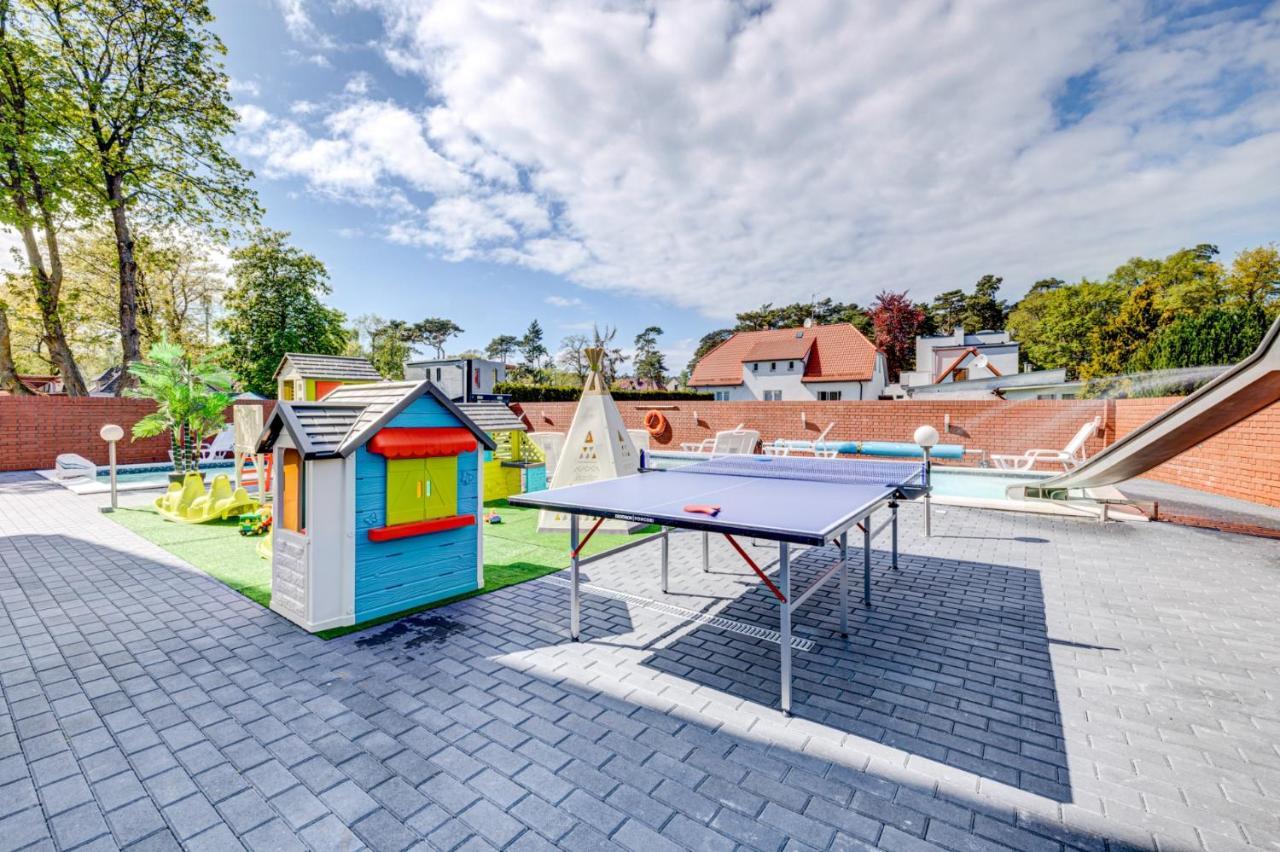 Pod Winogronem - Apartamenty Z Basenem I Wyzywieniem Pobierowo Esterno foto