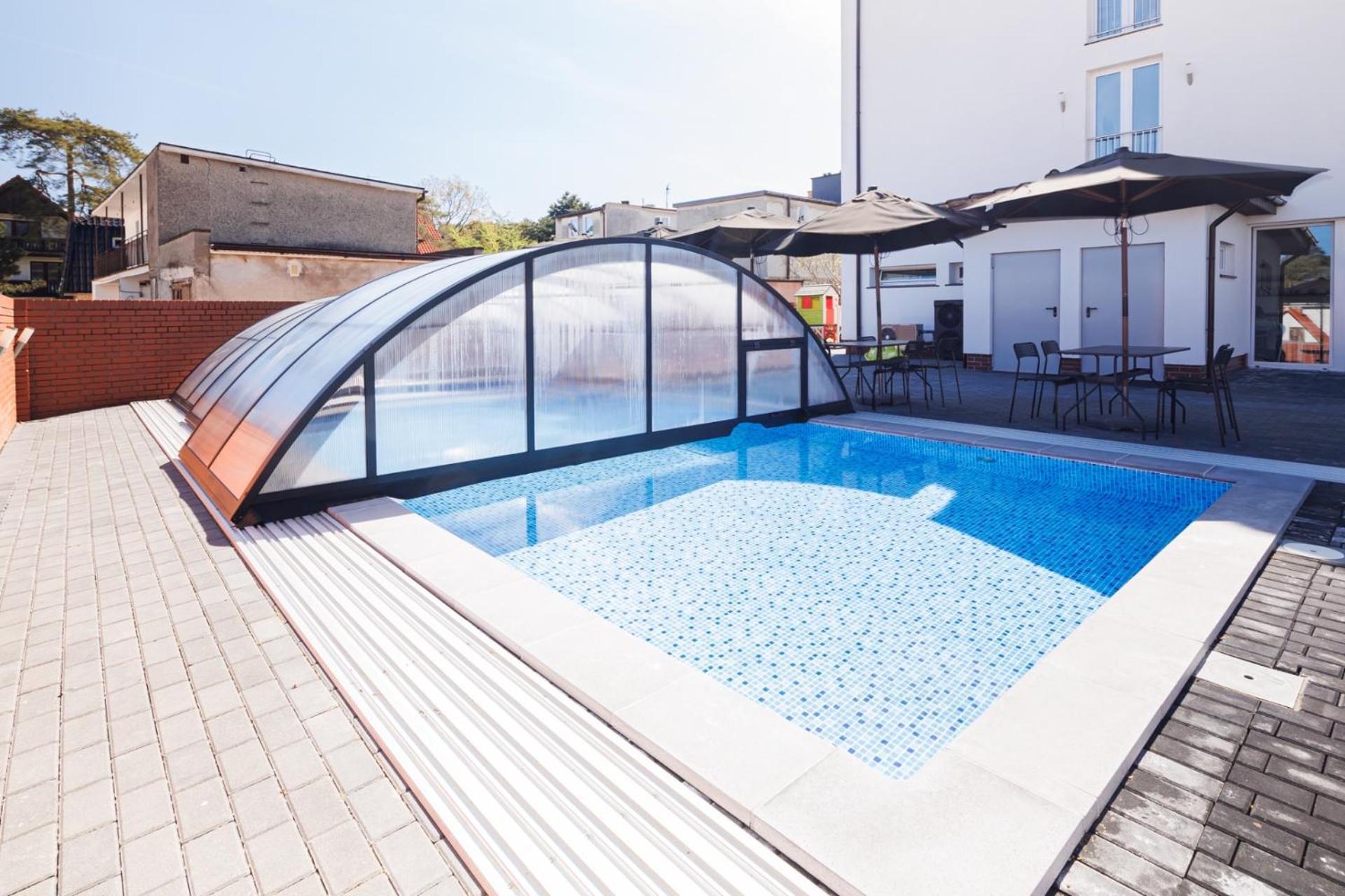 Pod Winogronem - Apartamenty Z Basenem I Wyzywieniem Pobierowo Esterno foto